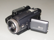 Продам полупроф. видеокамеру SONY DCR-HC1000E в отл. сост. + доп. акк.