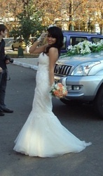 Продам шикарное свадебное платье Gina Bacconi (Италия)