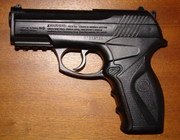 Пневматический пистолет Crosman C11