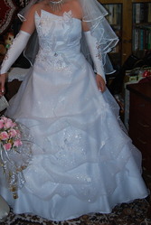 Свадебное платье в Донецке