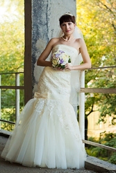 Шикарное стильное свадебное платье