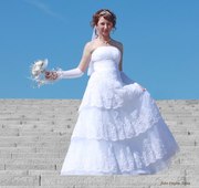 Шикарное свадебное платье 1500