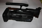 Продам срочно видеокамеру Panasonic AG-HMC41EU