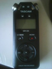 Рекордер TASCAM-dr-05