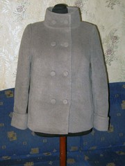 Женское драповое пальто.