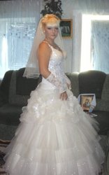 Продам шикарное свадебное платье г.Донецк
